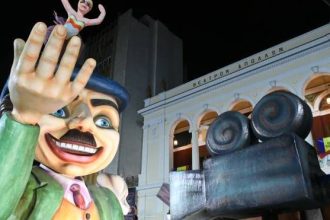 Μέχρι την Κυριακή 25/8 οι δύο πανελλήνιοι διαγωνισμοί αφισών του Πατρινού Καρναβαλιού 2025