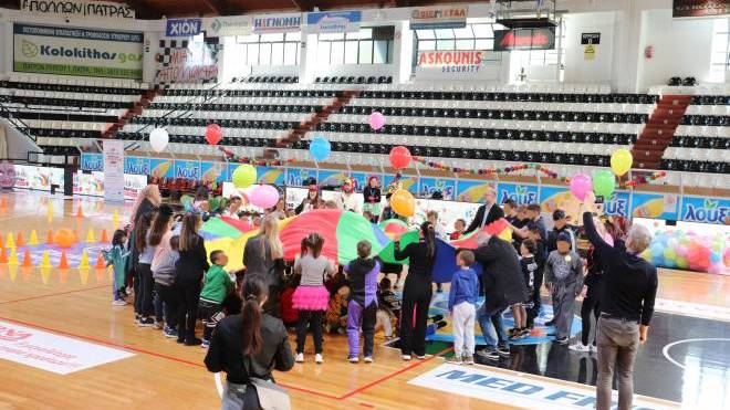 Το Αθλητικό Καρναβαλικό Φεστιβάλ ΤΕΒΑ Π.Ε. Αχαΐας & «Τα 6 Σκεπτόμενα Καπέλα»