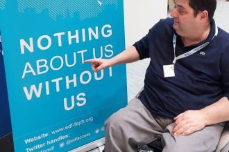 Ο Αντώνης Χαροκόπος στο 5ο Ευρωπαϊκό Κοινοβούλιο των Ατόμων με Αναπηρία