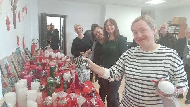 Συγκινητικό το ενδιαφέρον για το bazaar της 6ης ΥΠΕ με τις δημιουργίες του ΚΟΙΣΠΕ "Φάρος"