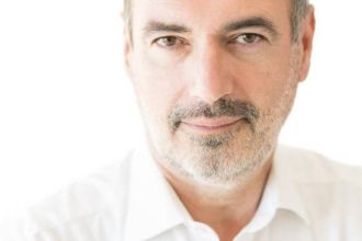 Ο Ανδρεας Κατσανιώτης ...ετοιμοπόλεμος για τις εκλογές