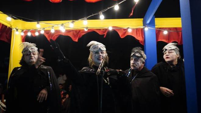 «Στου Κόντου τα Ειδώματα…» στον Έσπερο