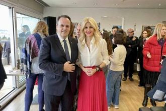 Ο Πλάτωνας Μαρλαφέκας στη Χριστουγεννιάτικη γιορτή του Υπουργείου Τουρισμού προσκεκλημένος της Ελ. Ράπτη