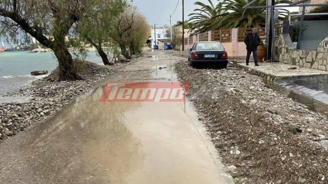 Πάτρα: Δεν υπάρχουν δρόμοι σε Ρίο Αραχωβίτικα και Πλαζ-Σοβαρά προβλήματα προκάλεσε η κακοκαιρία-ΦΩΤΟ