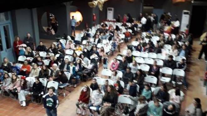 Πάτρα: Χριστουγεννιάτικη γιορτή για τα παιδιά των εργαζόμενων του Καραμανδανείου