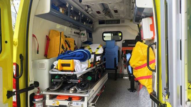 46χρονος έπεσε από τη στέγη του σπιτιού του και σκοτώθηκε