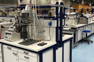 ΕΑΠ: «Πρακτική εξάσκηση στα εργαστήρια Βιολογίας, Φυσικής και Χημείας του Προπτυχιακού Προγράμματος «Σπουδές στις Φυσικές Επιστήμες»