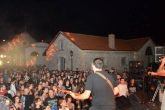 Μουσική απογείωση από τους “Κοινούς Θνητούς”, στα Παλαιά Σφαγεία (ΦΩΤΟ)