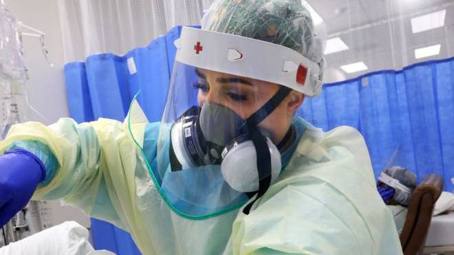 Πάτρα: "H μετάλλαξη Ομικρον δεν έχει αυξήσει τις νοσηλείες" - Εξακολουθούν να πιέζονται οι ΜΕΘ (ΒΙΝΤΕΟ)