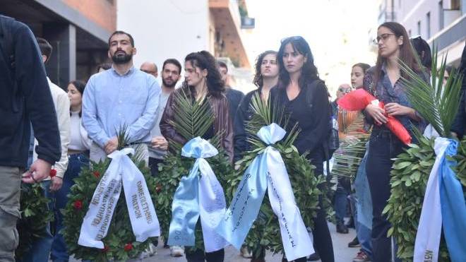 Η Πάτρα τιμά την 50η επέτειο της εξέγερσης του Πολυτεχνείου - Κατάθεση στεφάνων, συγκεντρώσεις και πορείες (ΦΩΤΟ)