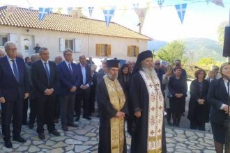 Σε κλίμα συγκίνησης τ’ αποκαλυπτήρια του Μνημείου Αγωνιστών στους Κραστικούς Καλαβρύτων