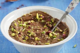 Κρέμα με κακάο και φρούτα