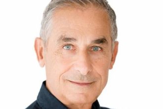 Χρήστος Μπακαλάρος: Η Δημοτική Αρχή θριαμβολογεί ότι... έδιωξε τους εργολάβους!