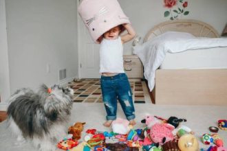 Νήπιο: Οι περίεργες αλλά φυσιολογικές συμπεριφορές του