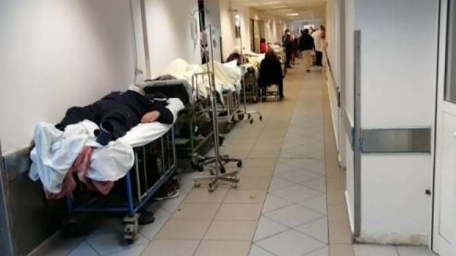 Γιαννάκος: Τα ράντζα βγήκαν ξανά στους διαδρόμους στο νοσοκομείο του Ρίου