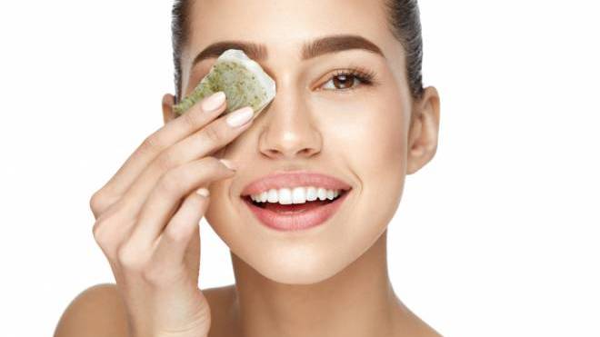 Αντιγήρανση: Πανεύκολες συνταγές ομορφιάς με πράσινο τσάι