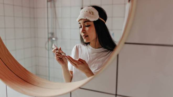 Beauty routine: 5 τρόποι για να την κάνετε πιο… καλοκαιρινή