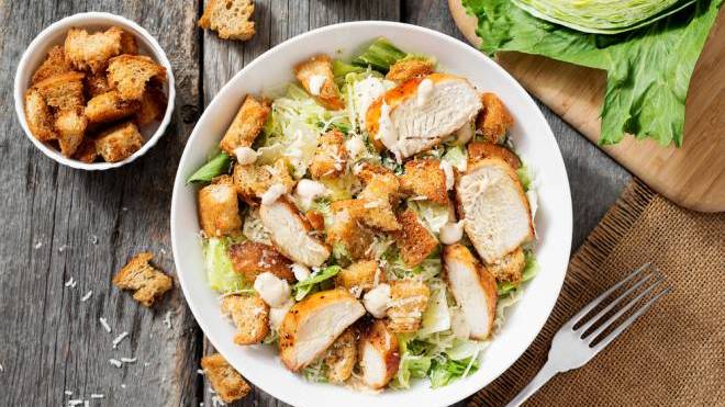 Φτιάξτε τη δική σας σαλάτα του Καίσαρα