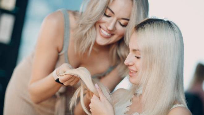 Πώς να βάλετε σωστά τις τρέσες με κλιπ