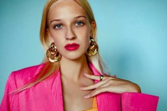 Επιστροφή στα ’80s: Οι τάσεις στο μακιγιάζ που θα είναι παντού το φθινόπωρο