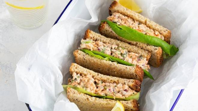 Σάντουιτς με τονοσαλάτα