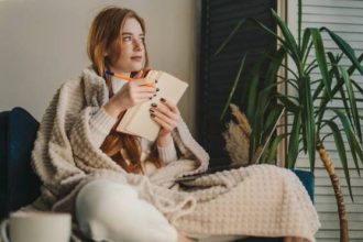 Σχέση με τον εαυτό: Πώς θα την κάνετε πιο υγιή