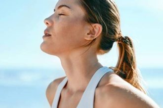 Runner’s Face: Μπορεί το τρέξιμο να επηρεάσει τη γήρανση του δέρματος;