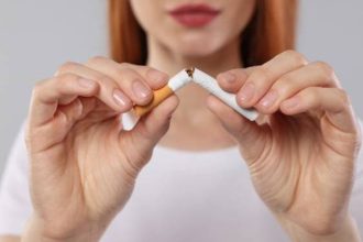 Πόσα χρόνια κερδίζετε εάν κόψετε το κάπνισμα στα 35 ή στα 65;