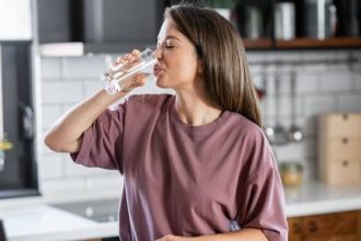 Περισσότερο νερό καλύτερη υγεία; “Εξαρτάται”, λέει νέα έρευνα
