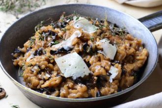 Ριζότο μανιταριών με flakes παρμεζάνας