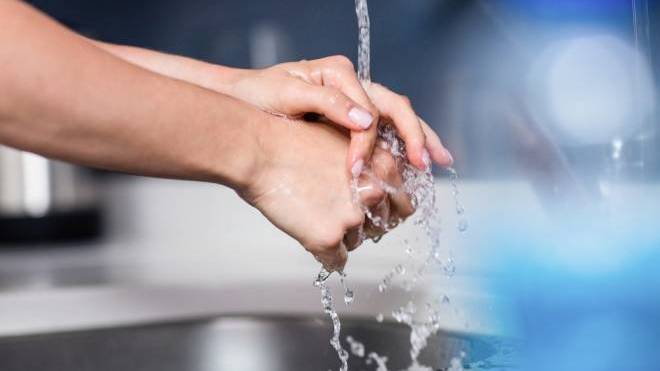 Με τι να πλένετε τα χέρια σας για να «σκοτώνονται» οι ιοί