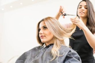 Κούρεμα: Πρέπει να γίνεται σε στεγνά ή βρεγμένα μαλλιά;