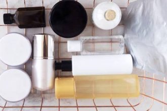 Τι πρέπει να πετάξετε τώρα από το καλοκαιρινό σας νεσεσέρ