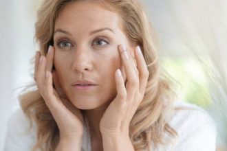 Ρυτίδες: Καταρρίπτουμε 3 κοινούς μύθους