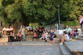 «Τα παραμύθια της Νερομάνας» επισκέφτηκαν το Καλέντζι