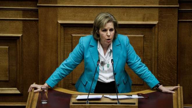 Εύη Χριστοφιλοπούλου: Επιστροφή στις περιοδείες μετά το θάνατο του πατέρα της