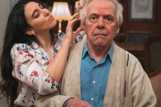 H θεατρική παράσταση «Χόρεψέ με πατέρα» στην Αμαλιάδα