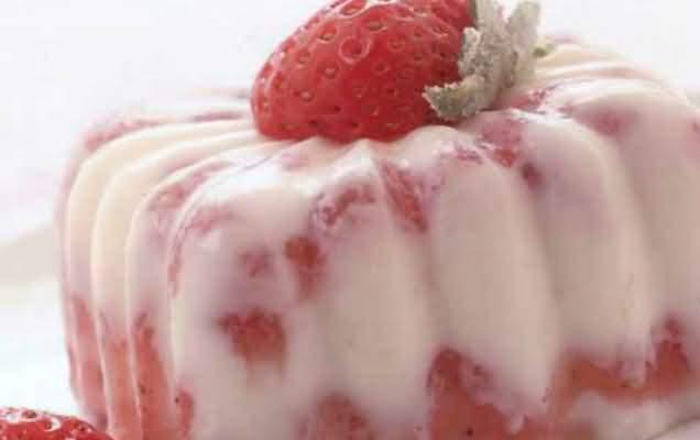 Συνταγή για trifle από φράουλα και γιαούρτι!