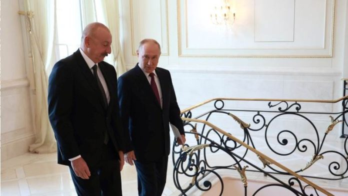 Καζακστάν: H απάντηση του Αλίεφ στη "συγγνώμη" του Πούτιν για την συντριβή του αεροπλάνου