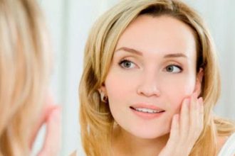 Έχεις ξηρό δέρμα; Δεν πάει ο νους σου τι φρούτο πρέπει να βάλεις στην επιδερμίδα σου