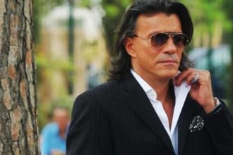 Δείτε πώς ευχήθηκε ο Ψινάκης στους φίλους του