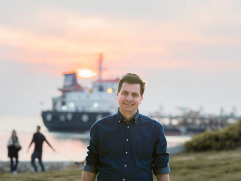 Πέτρος Ψωμάς: Φέτος, το μήνυμα της Ανάστασης είναι ουσιαστική προσδοκία