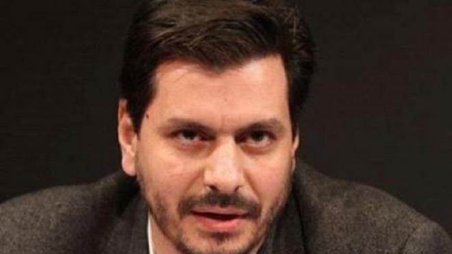 Με δυο καπέλα