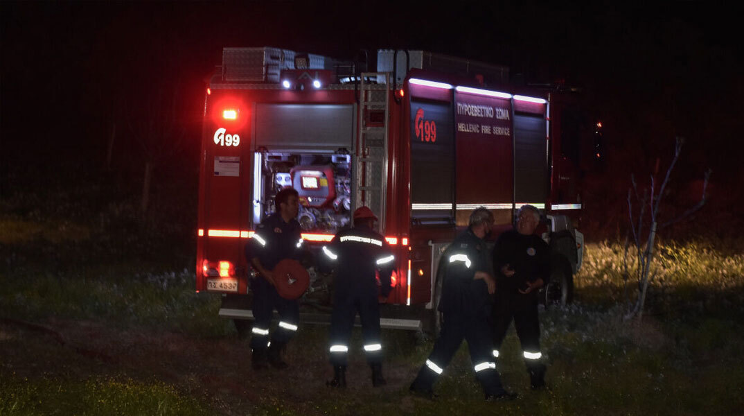 Πτώση αυτοκινήτου σε ποτάμι - Δύο άτομα στο νοσοκομείο