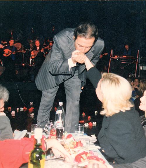 Η Νατάσα Ράγιου αποχαιρετά τον Τόλη Βοσκόπουλο – ΦΩΤΟ