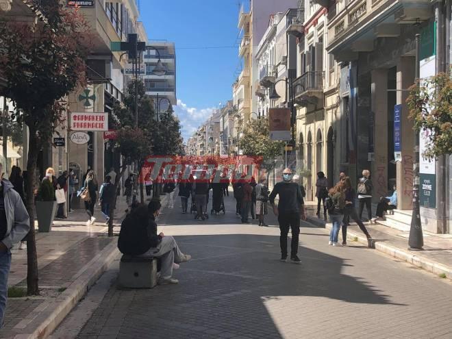 Κορονοϊός - Πάτρα: Οι "ουρές" πλέον είναι στα rapid κι όχι στα καταστήματα! ΦΩΤΟ