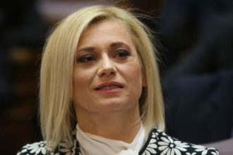 Επική γκάφα της Ραχήλ Μακρή στο Facebook