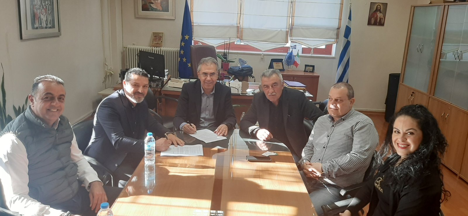 «Μωβ κάδοι» στο Δήμο Ερυμάνθου