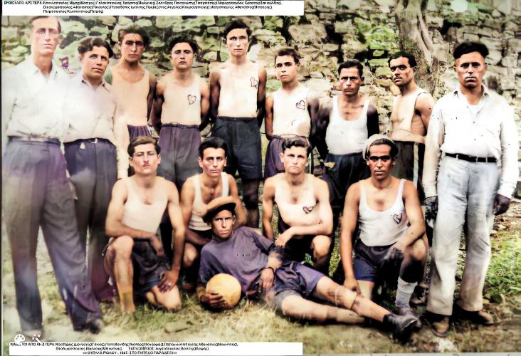 Αχαΐα: "Ζωντανεύει" το χωριό του επιχρωματίζοντας παλιές φωτογραφίες!