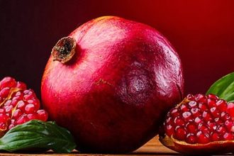 Γιατί σπάμε ρόδι την Πρωτοχρονιά;